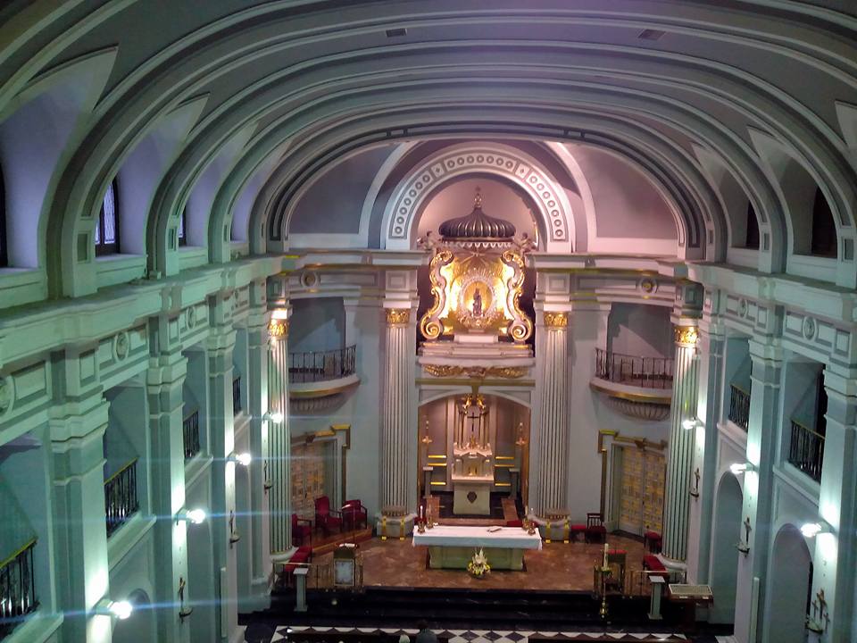 2016 04 Moment previo a cantar en la Real Basílica de Atocha 1
